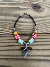 Load image into Gallery viewer, Shark Tooth Bracelet With Flower Beads