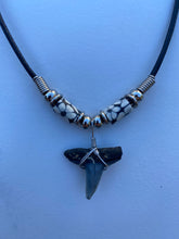 Load image into Gallery viewer, Shark Tooth Necklace White Flower Femo Beads