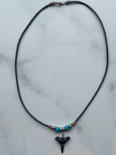 Load image into Gallery viewer, Shark Tooth Necklace With Turquoise Beads