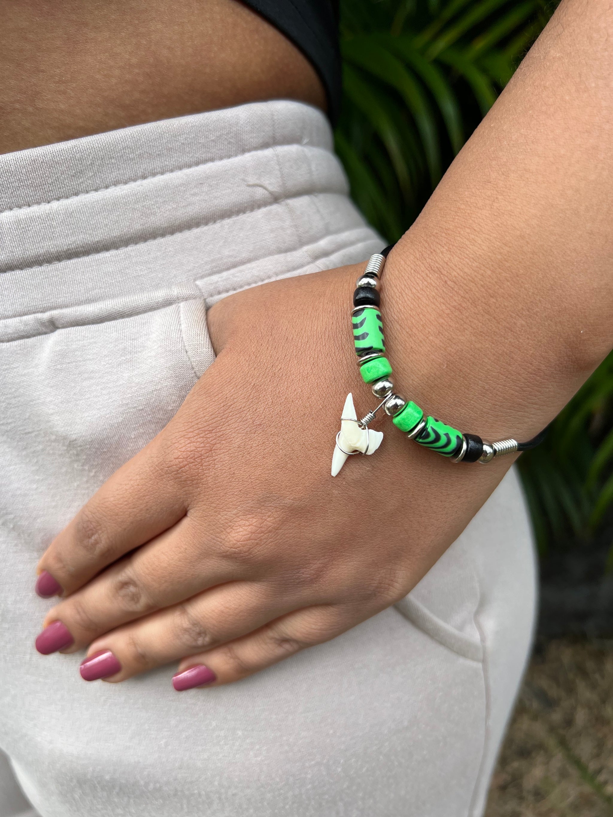 Shark Tooth Bracelet Collection – Real Shark Tooth Necklaces