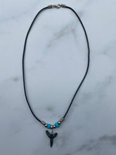 Load image into Gallery viewer, Sandshark Tooth Necklace With Turquoise Beads
